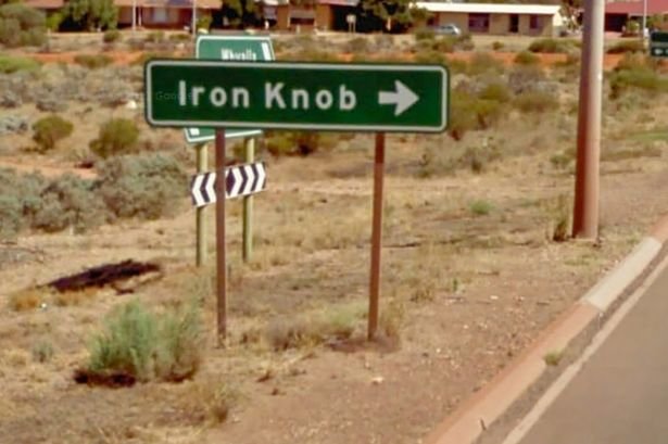 Sign-for-Iron-Knob-in-Queensland-Australia.jpeg.d3cec68c96007de31a5f6e49525c0460.jpeg