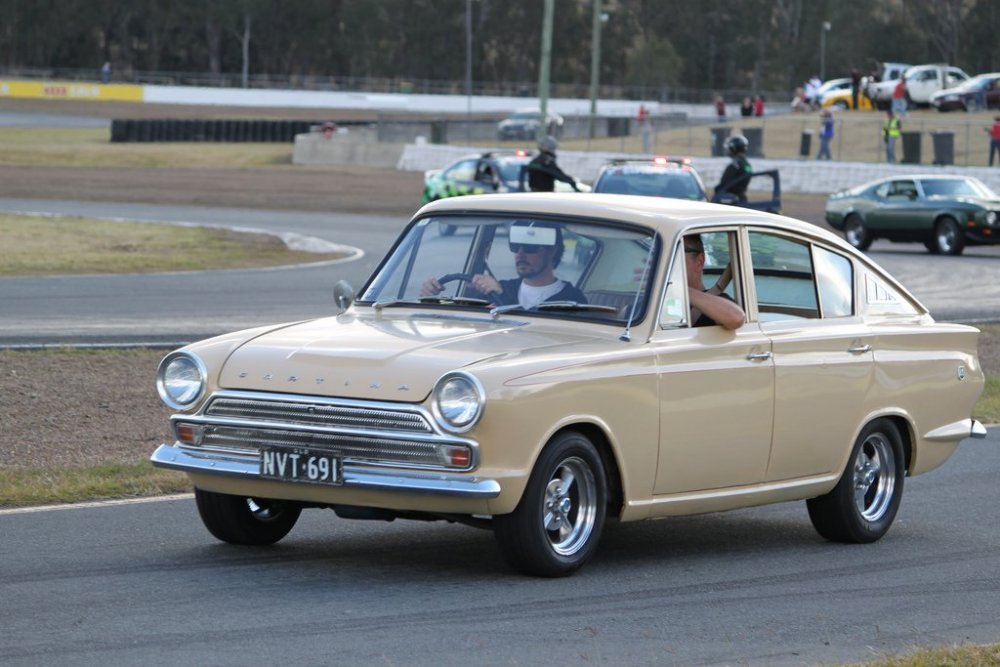 CortinaFastback9.thumb.jpg.f14edca728c47e898aba7e953006cc54.jpg