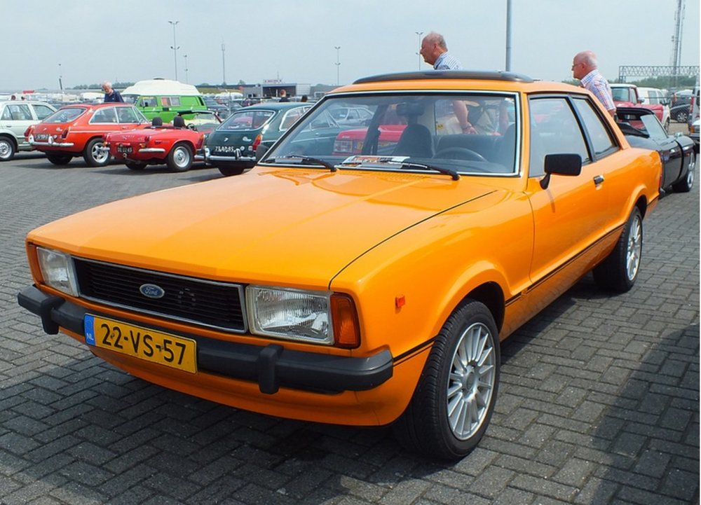OrangeMk4Cortina1.thumb.jpg.56161b899122b17447bf9291e2e10700.jpg