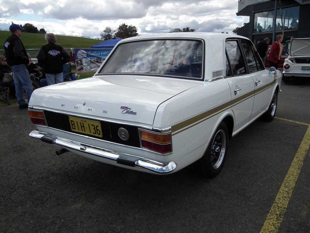 CortinaGT1b.thumb.jpg.28ee21d0c2efb43a95c1d485786758ec.jpg