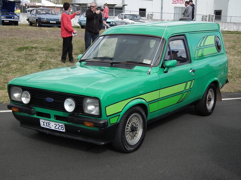 SundownerVan3.thumb.jpg.8630c8c3f872f4a502f1eefa5d788b39.jpg