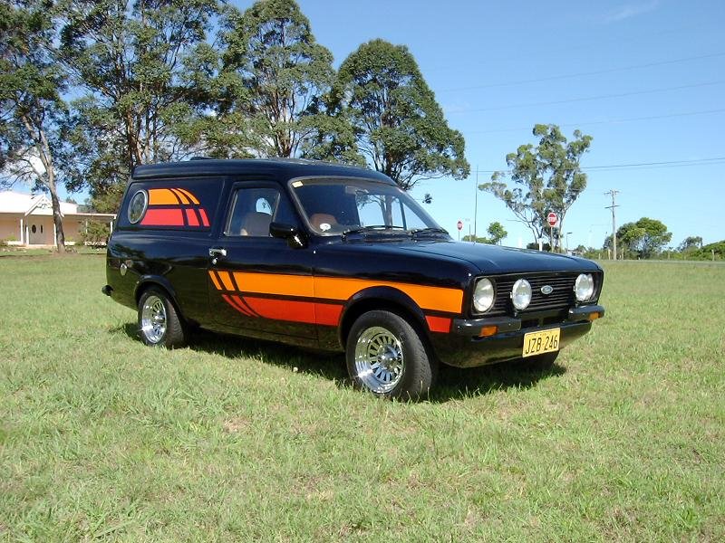 SundownerVan4.JPG.6f5a40bc130f2d8c818d00d0da24950f.JPG