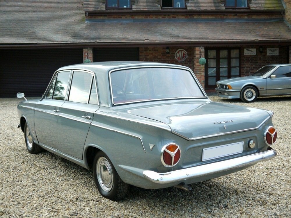 GrayCortina8.jpg.7ccb67d248c504c3a3be6b3b2d278216.jpg