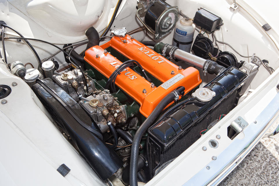 OrangeCamCover.jpg.1635871a0f83505eba0553c8cd01c010.jpg