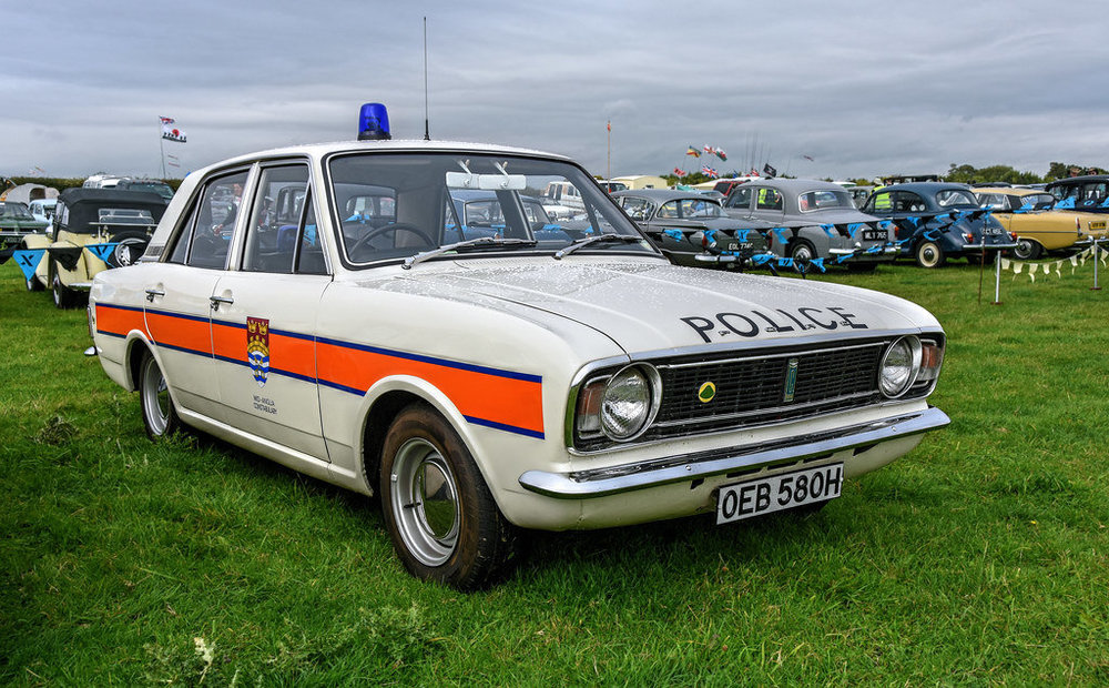 PoliceLotusCortina2.thumb.jpg.b345dc025f532e87df8c41c46090d01f.jpg