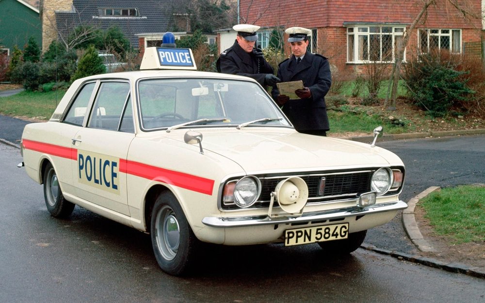 PoliceLotusCortina3.thumb.jpg.d8d40dc5541fb5bb85a74b451e0f38de.jpg