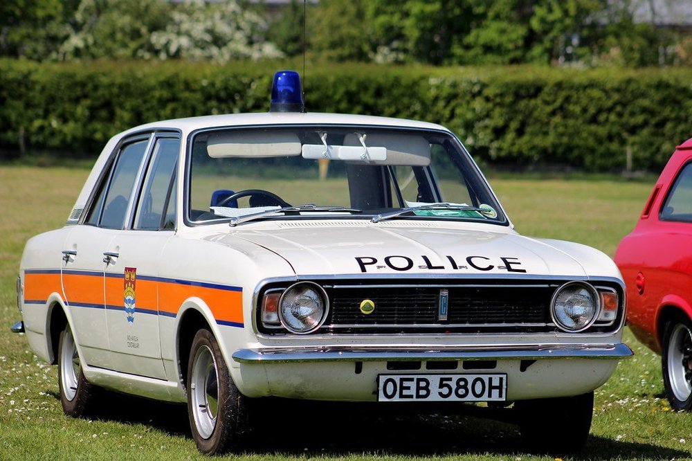 PoliceLotusCortina4.thumb.jpg.e5f881234b5de7f6400e1da9e99cf35d.jpg