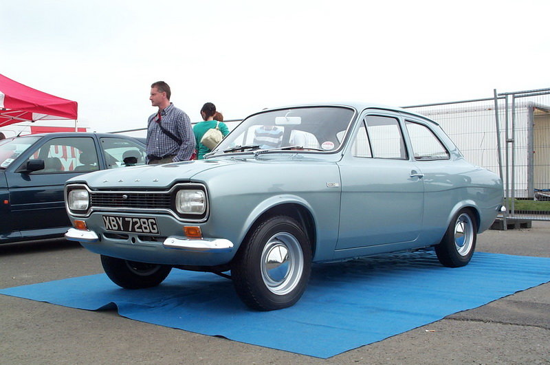 SilverGrayTwincam.jpg.85d9b3f67bafa7ef6a0b0b9cb4386fcf.jpg