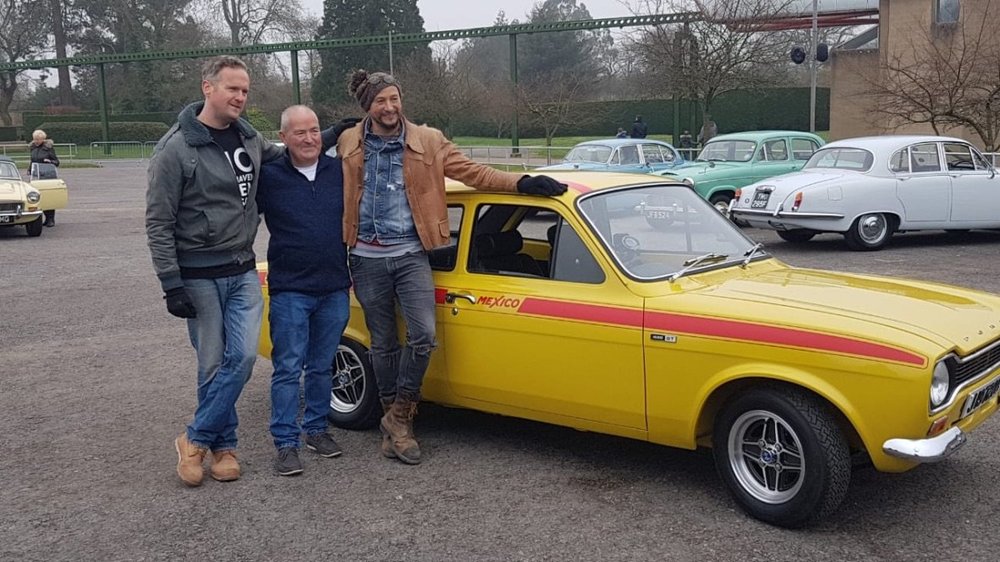CarSOS3.thumb.jpg.538e86d335d47e05cbbb8bd2428dbc64.jpg