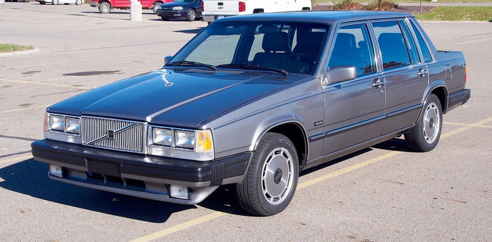 Volvo-760-1.thumb.jpg.4b24410739c4c52c6206acb4e03fbeb4.jpg