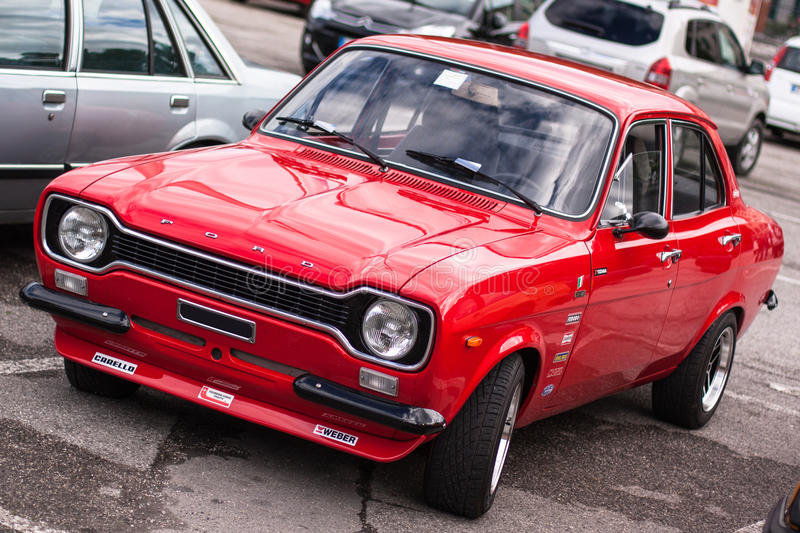 4doormk1escort8.jpg.163e3bd426481110606617b1e71bdbc0.jpg