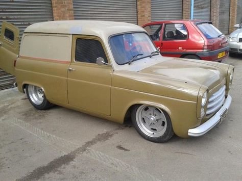 Van300e.jpg.a433be50efa1f6aa21a20c41575e6817.jpg
