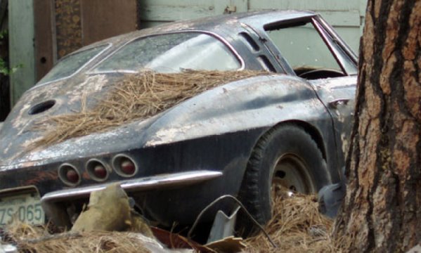 1963-Corvette-abandoned.jpg.d08a1b13469b3677e17b0ade7c09961a.jpg