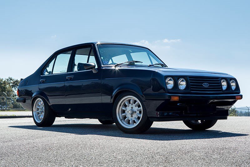 4DoorRS2000.jpg.cf56a35d4fc344993c11cbff5fa62f85.jpg