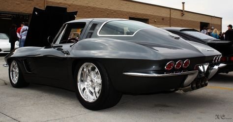 Corvette3.jpg.f4b4dde5e287854d5f8a292de5c54ad5.jpg