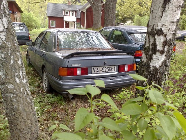 CosworthgraveyardSweden2.jpg.a8fcc033f435b07c38bda25f4826c98e.jpg