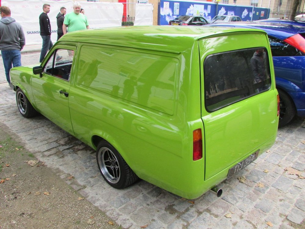RS2000van1a.thumb.jpg.45e17a89fa8561ffcce7f77cad146859.jpg