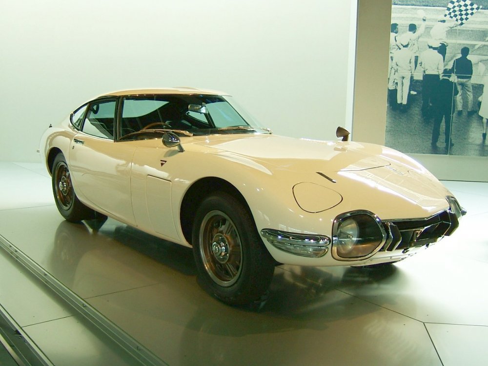 TOYOTA_2000GT.thumb.jpg.b8628d5eba445bdbd916677ae0ec0706.jpg