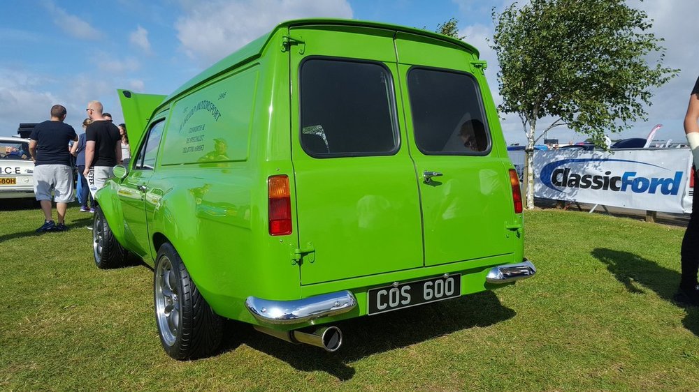 VanCossy3.thumb.jpg.13f6e3a22f4255c542b5b9e597a04525.jpg