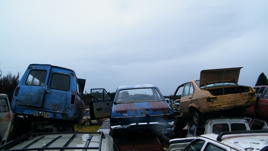 WreckEscorts3.jpg.330385fd5996781a6fa4ba1b815a0a2c.jpg