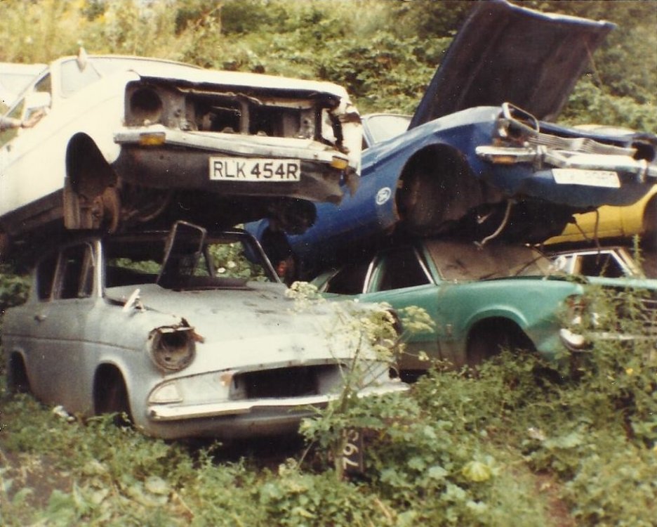 wreckassorted.thumb.jpg.4733fc5a43600db9dc6ef81aa13937c8.jpg
