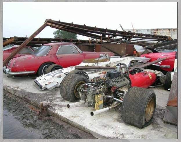 AbandonedFerraris5.jpg.8b8abc22f8a7ee36aece5134fe233f5e.jpg