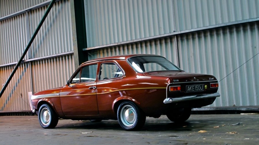 BrownTwincam18kpounds2015b.jpg.3292e685b97ef117480c08452dedeebb.jpg