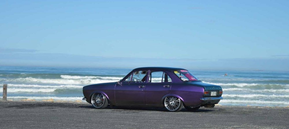 Purple4door.thumb.jpg.cb48ed634a922f9a098d08b6dc5b4714.jpg