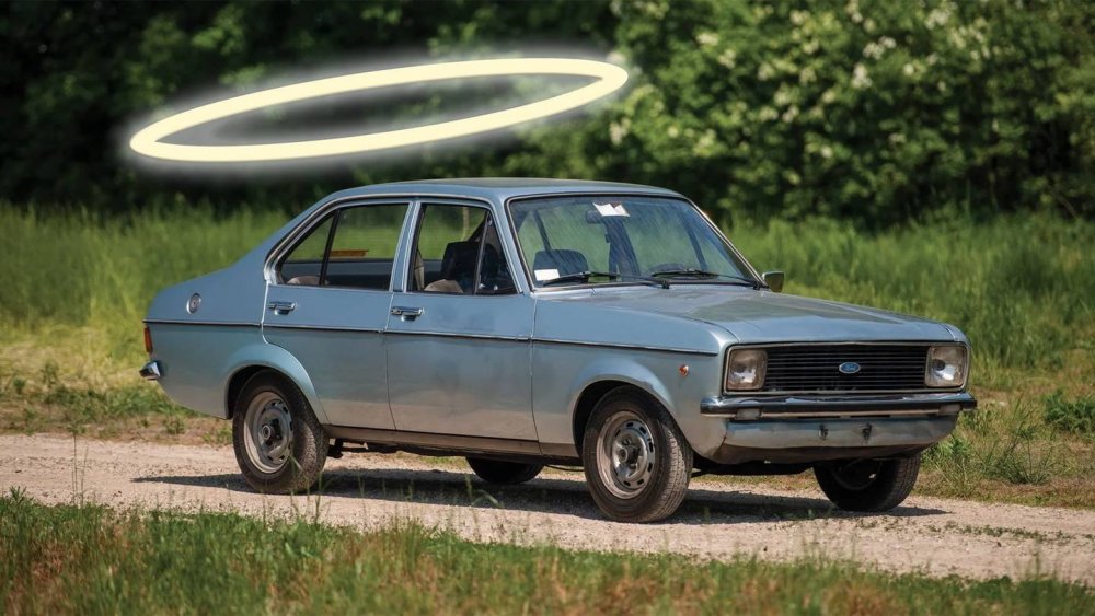 PopeMobile.thumb.jpg.9ea8e85d97f12684923fe048cdd5e16f.jpg