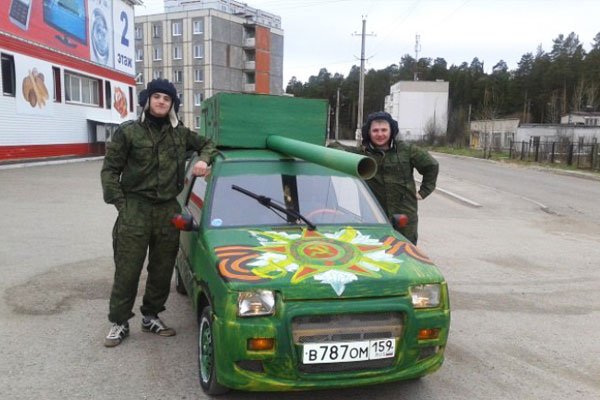 russian-cars-tankers-5.jpg.632d2933d89aa73d20aabc89c42938e2.jpg