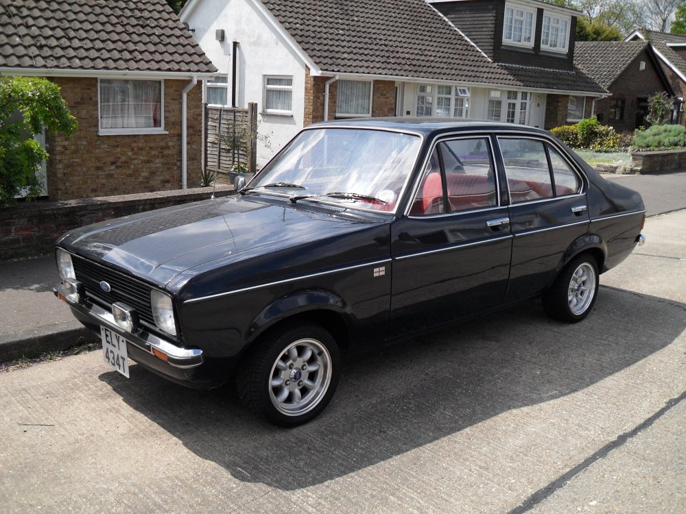 4doorMk2.thumb.JPG.df571f572d0905ed17a82f34a8e313f9.JPG