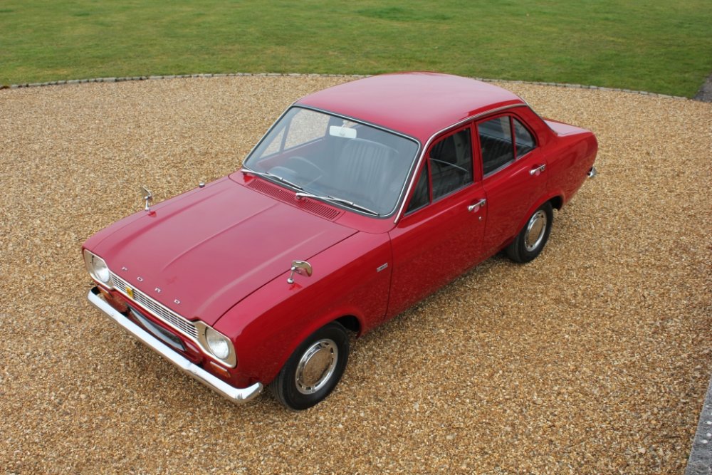 4doormk1escort12h.thumb.jpg.da72287aa99223f0799241862f5f2c66.jpg