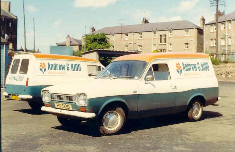 Vanwork.jpg.a560a2f6c36e8ee5c2f7c1efbd99f140.jpg