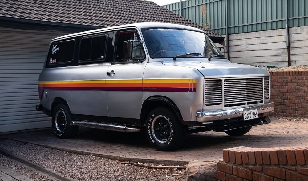 transit-van-1b.thumb.jpg.9a5fe46809ce100626e657b18d050938.jpg