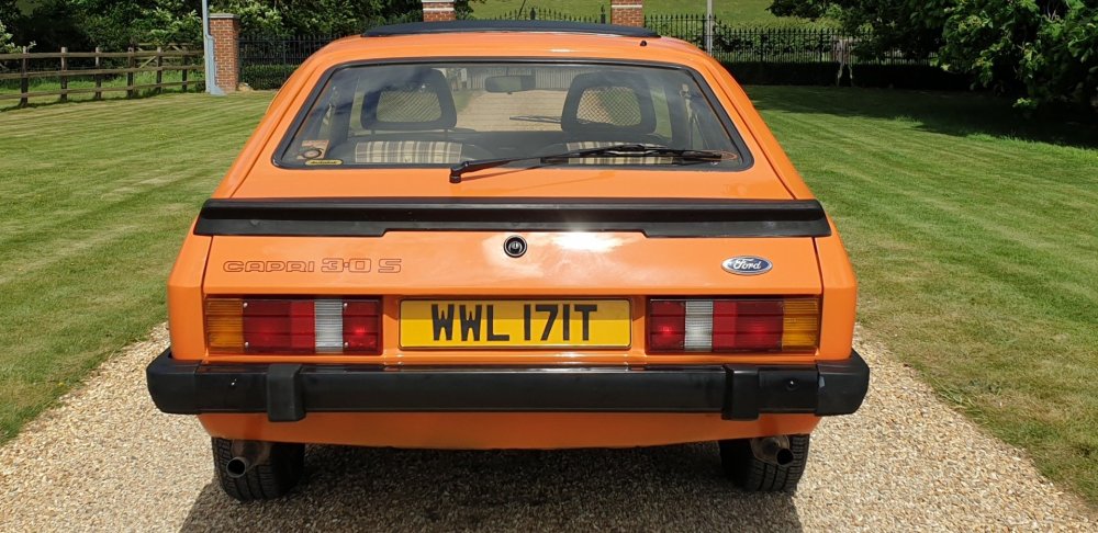 OrangeCapri7t.thumb.jpg.64761f684c85996cd47c4711baab3f5c.jpg