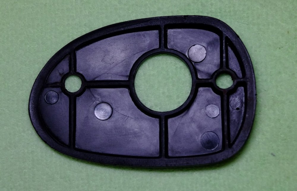 MirrorSpacer1.thumb.jpg.5debcc13e347fcfa220dfc1f70641435.jpg