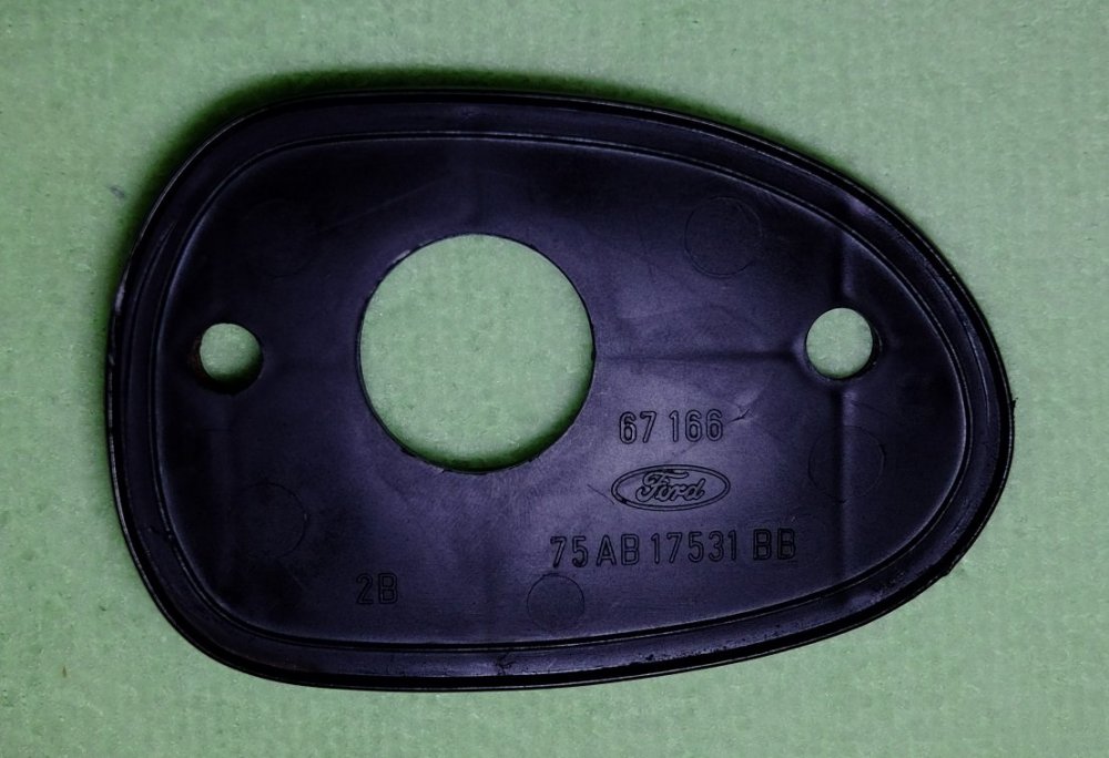 MirrorSpacer2.thumb.jpg.f7cdd0f1f12054d59893a1c137222b70.jpg