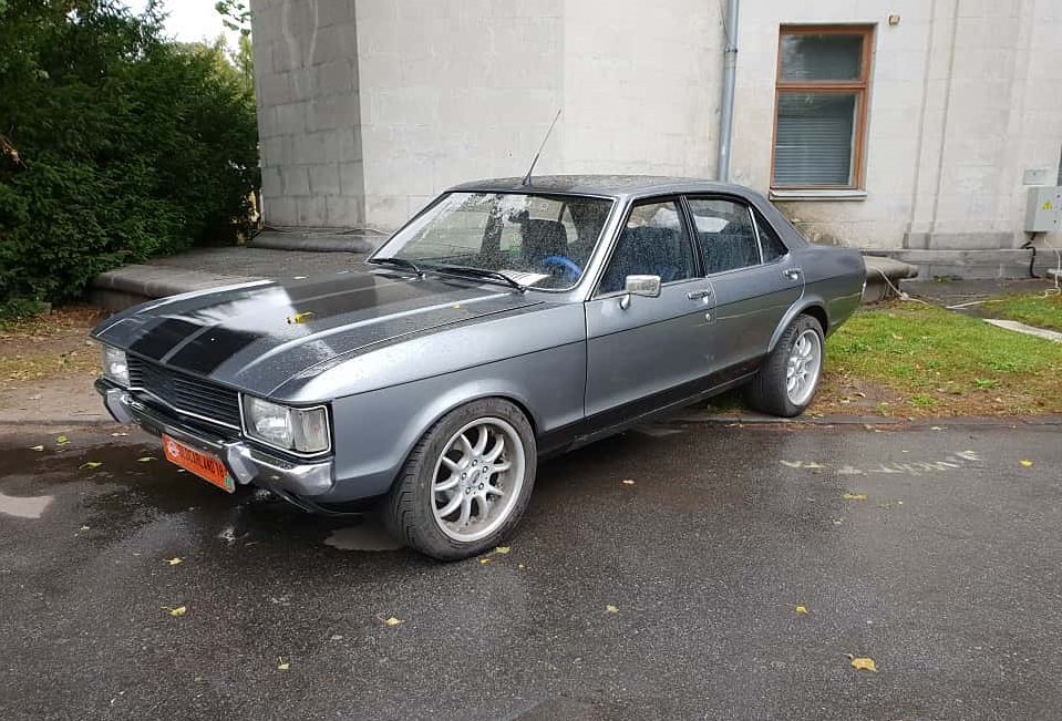 4DoorGranada1d.jpg.12e4687a599a104a9fc68fa89f2749c3.jpg