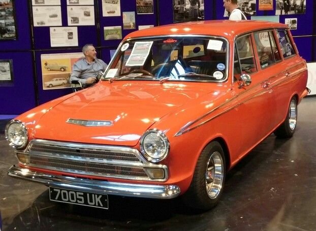 OrangeCortinaEstate.jpg.f3b8daa8370b2c405964ab8ead1cd1f1.jpg