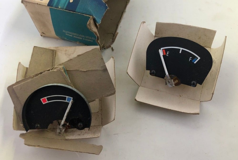 Gauges1.thumb.jpg.76d14398efe76d57d2f297d7d51e1f7f.jpg