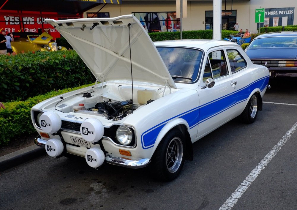 CarsUnderStars1b.thumb.jpg.583bfb22c19b8da6c1db56fb74e895d2.jpg