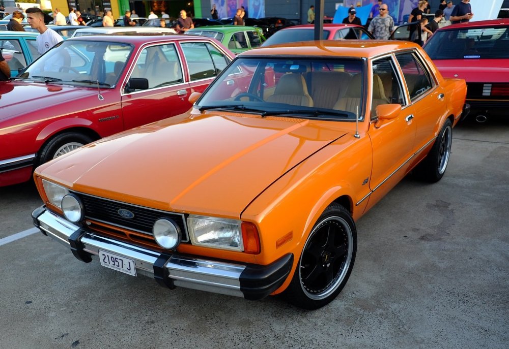 CarsUnderStars2c.thumb.jpg.2011e1006e20cd1c28c093d529650000.jpg
