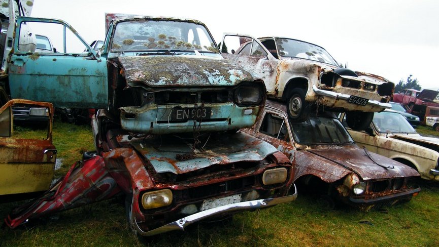 WreckEscorts.jpg.7dc30ed776b6533dfeb651c44ddf834c.jpg