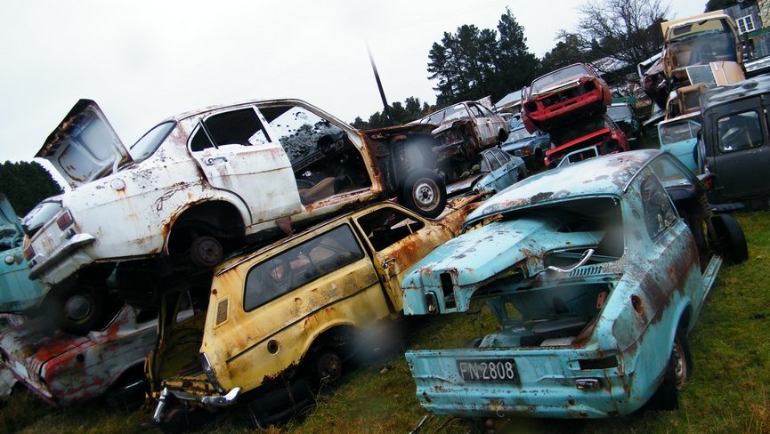 WreckEscorts5.jpg.d3da16356352e2e53254ac9a666c6591.jpg